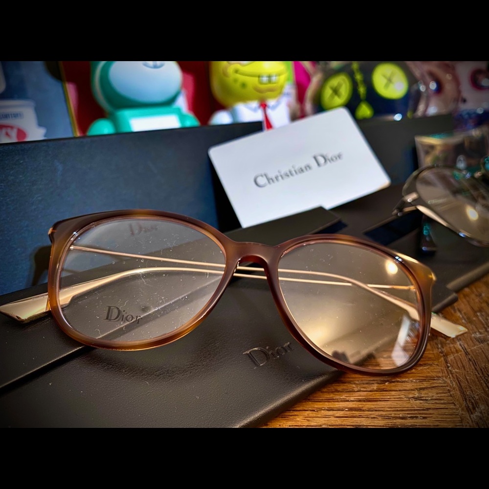 Ladies Tortoise Round Eyeglass Frames SIGHTO1